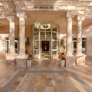 Moevenpick & Residences Resort