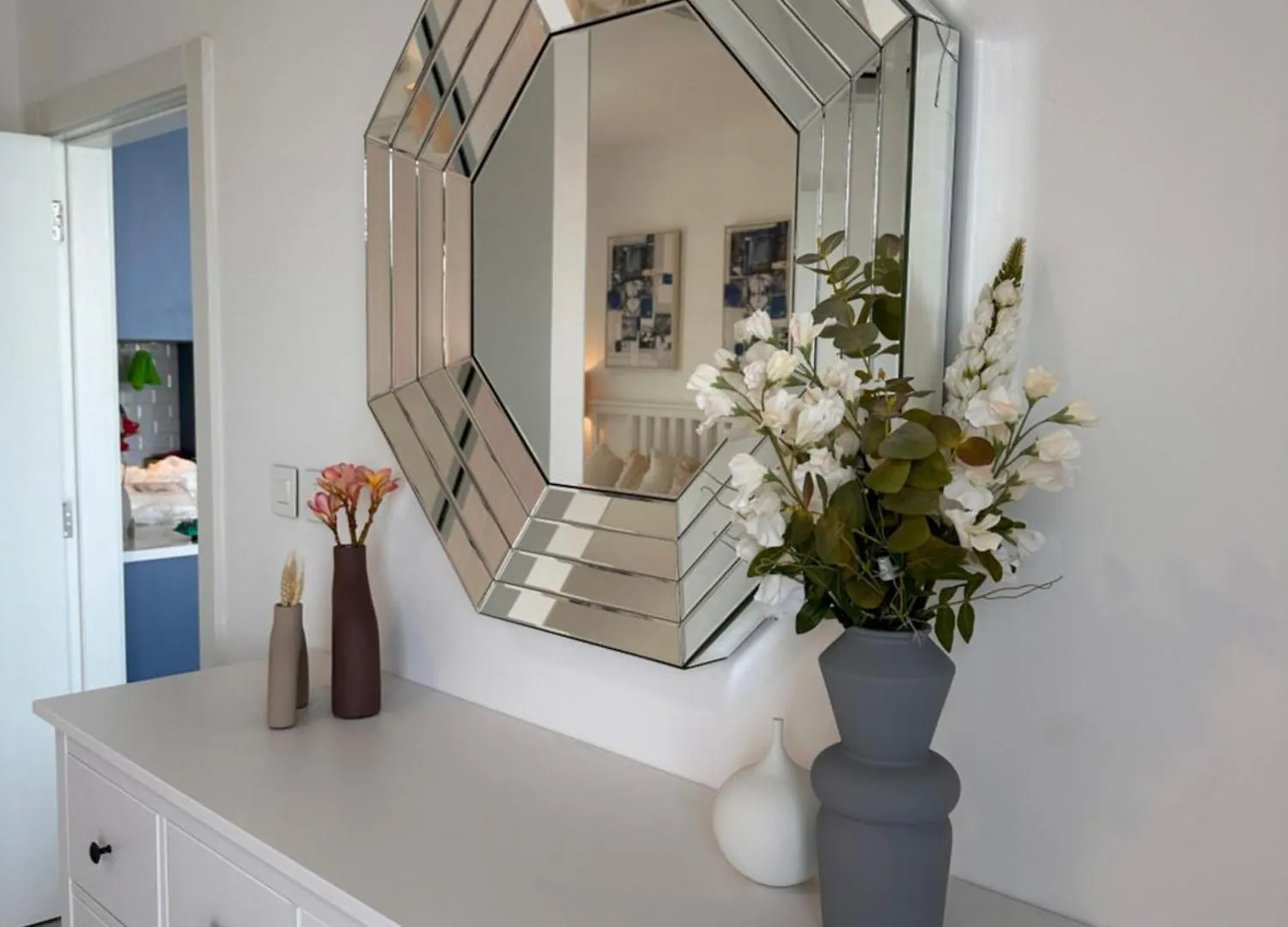 דירה עקבה Chic One-Bedroom With Sea View